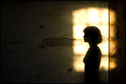 shadowed figure (©Rubenhi/iStockphoto)