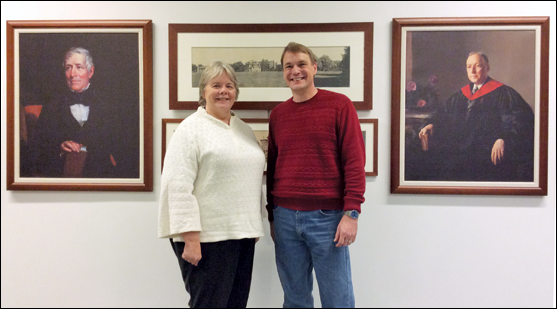 Meadville Lombard student Chris Jimmerson (right) stands with his teaching pastor, the Rev. Kate Rohde, interim minister at Wildflower Church in Austin, Texas, during the school’s January 2014 convocation