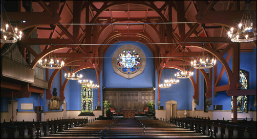 Interior, First Unitarian Church of Philadelphia (© Tom Crane)