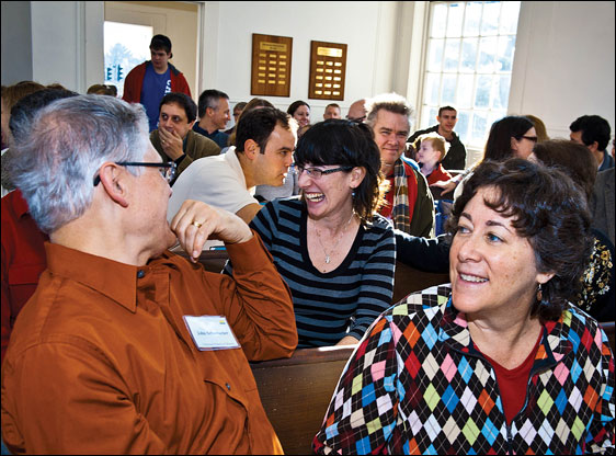 Members of the Unitarian Church of Sharon (© Ilene Perlman)